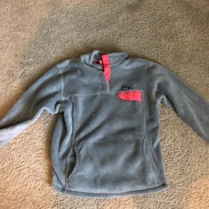Patagonia quarter zip grey
